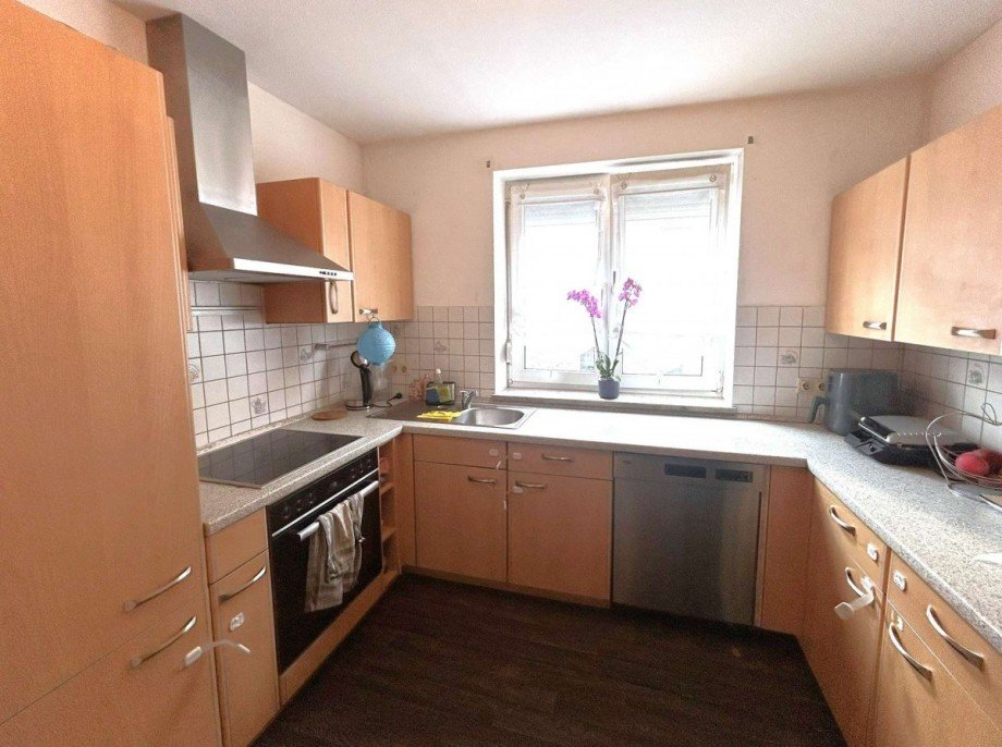 K�che mit EBK Etagenwohnung Weiden in der Oberpfalz