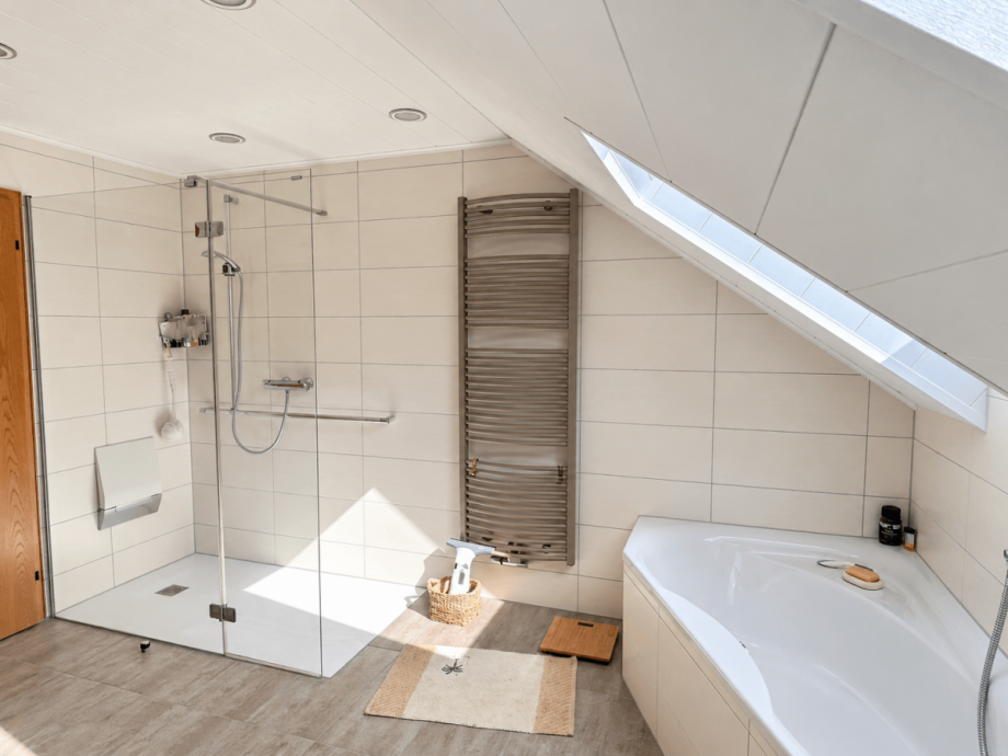 Modernes Bad OG Einfamilienhaus Parkstein